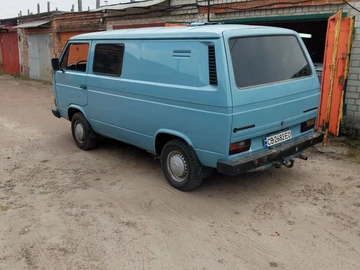 Авто Volkswagen Transporter 1987 № 8125251