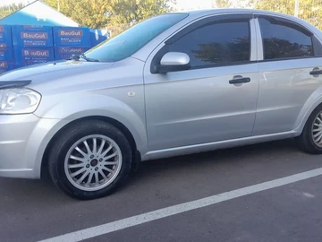 Авто Chevrolet Aveo 2007 № 8125334