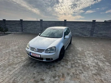Авто Volkswagen Golf 2004 № 8125396