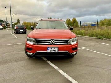 Авто Volkswagen Tiguan 2019 № 8125430