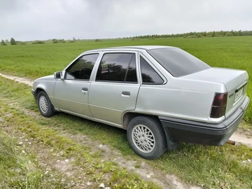 Авто Opel Kadett 1987 № 8125538
