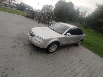 Авто Volkswagen Passat Sedan 2003 № 8125832