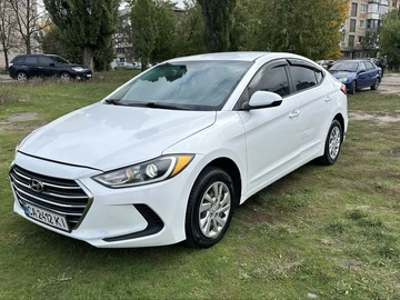 Авто Hyundai Elantra 2017 № 8126018