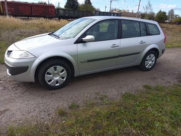 Авто Renault 4 2006 № 8126086
