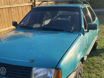 Авто Volkswagen Polo 1992 № 8126090