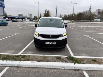 Авто Peugeot Partner 2023 № 8126102