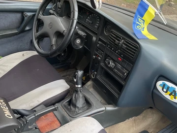 Авто Opel Omega 1989 № 8126151