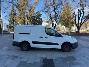 Авто Peugeot Partner 2009 № 8126731