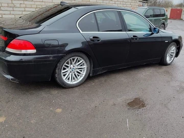 Авто BMW 7 Серия 2002 № 8126747