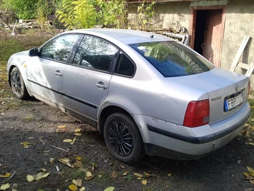 Авто Volkswagen Passat Sedan 1995 № 8126755