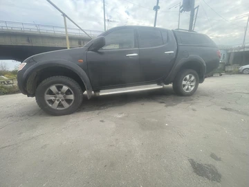 Авто Mitsubishi L 200 2007 № 8126897