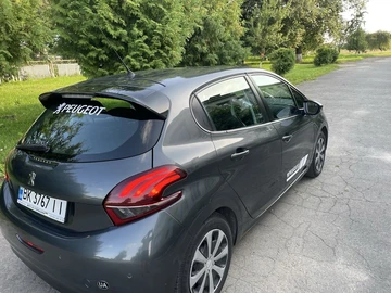 Авто Peugeot 208 2012 № 8127009