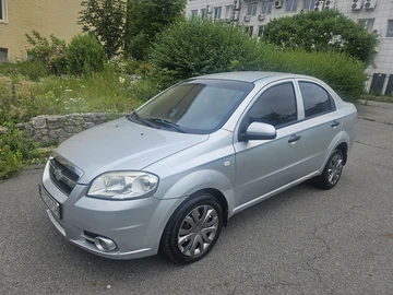 Авто Chevrolet Aveo 2011 № 8127017