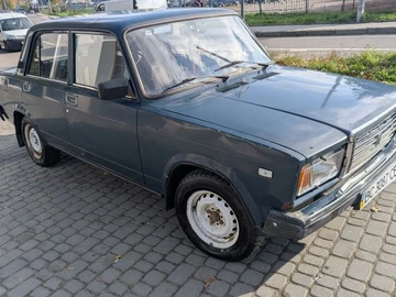 Авто ВАЗ 2107 2005 № 8127053