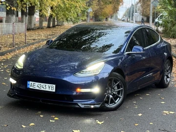 Авто Tesla Model 3 2018 № 8127319