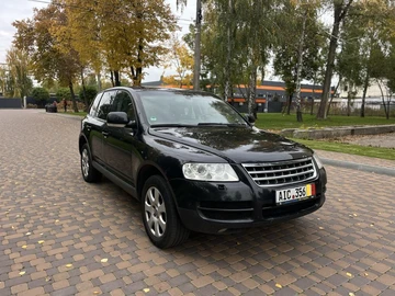 Авто Volkswagen Touareg 2003 № 8127346
