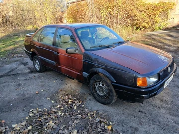Авто Volkswagen Passat Hatchback 1990 № 8127377