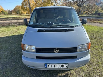 Авто Volkswagen Transporter 2000 № 8127406