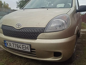 Авто Toyota Yaris Verso 2000 № 8127437