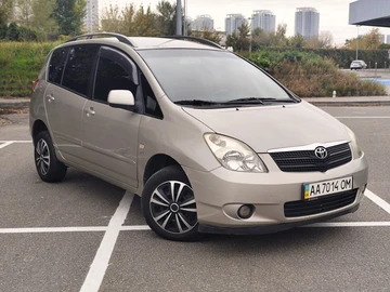 Авто Toyota Corolla Verso 2003 № 8127676