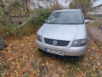 Авто Volkswagen Touran 2004 № 8127745