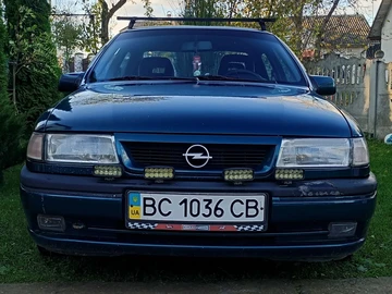 Авто Opel Vectra 1995 № 8127750