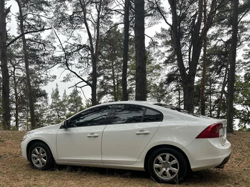 Авто Volvo S60 2012 № 8127918