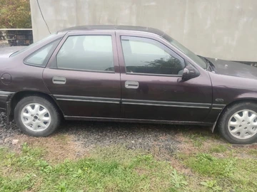 Авто Opel Vectra 1991 № 8128115