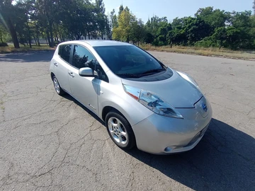 Авто Nissan Leaf 2011 № 8128200