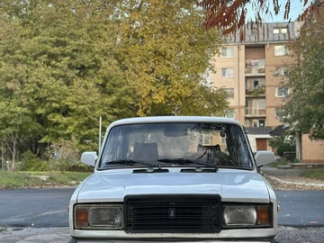 Авто ВАЗ 2107 1988 № 8128223