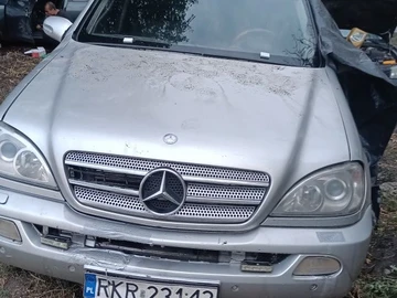 Авто Mercedes Ml Серия 2003 № 8128394