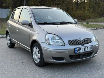 Авто Toyota Yaris 2004 № 8128504