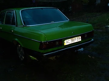 Авто Mercedes W123 1980 № 8128528