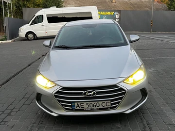 Авто Hyundai Elantra 2017 № 8128530