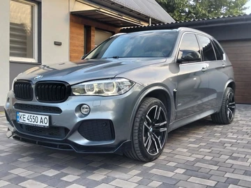 Авто BMW X5 2017 № 8128536