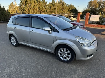 Авто Toyota Corolla Verso 2005 № 8128979