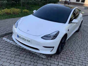 Авто Tesla Model 3 2021 № 8129271