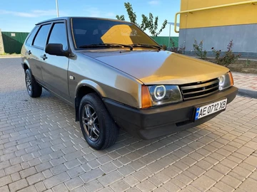 Авто ВАЗ 2109 2001 № 8129505