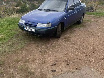 Авто ВАЗ 2110 2001 № 8129535