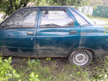 Авто ВАЗ 2110 2000 № 8129599