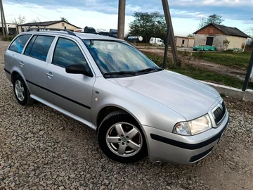 Авто Skoda Octavia 2002 № 8129612