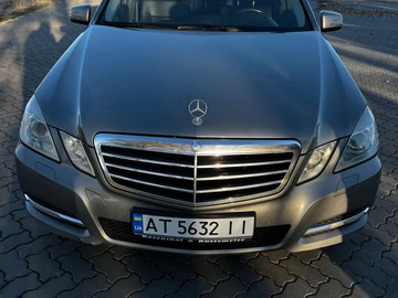 Авто Mercedes 220 2011 № 8129726