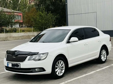 Авто Skoda Superb 2013 № 8129741