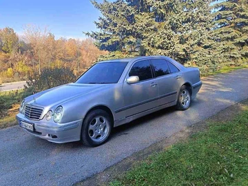Авто Mercedes 220 2000 № 8129771