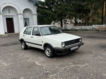 Авто Volkswagen Golf 1992 № 8129776