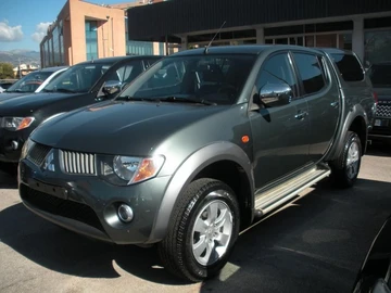 Авто Mitsubishi L 200 2009 № 8129802