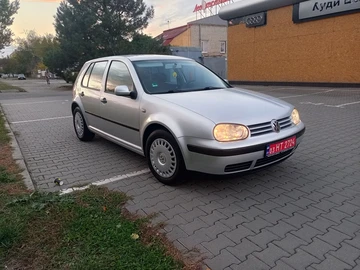 Авто Volkswagen Golf 2002 № 8129860