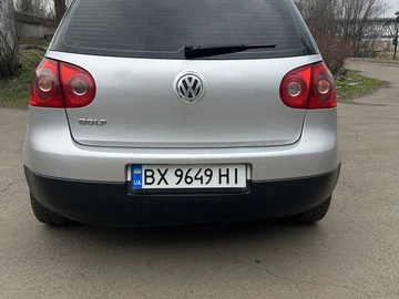 Авто Volkswagen Golf 2004 № 8129876