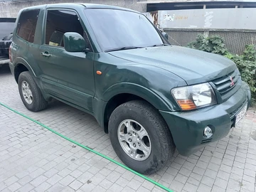 Авто Mitsubishi Pajero 2001 № 8129925