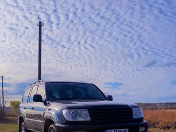 Авто Toyota Land Cruiser 100 1999 № 8130067